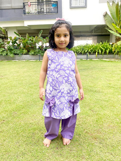 Girls' Lavender Floral Cotton Kurti Pant Set with Bows